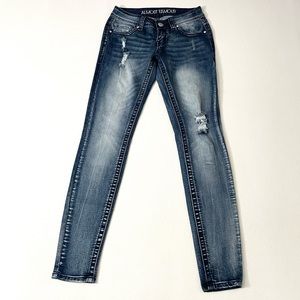 Almost Famous Skinny Ripped Jean